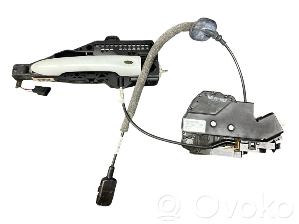 Renault Clio IV Front door lock 