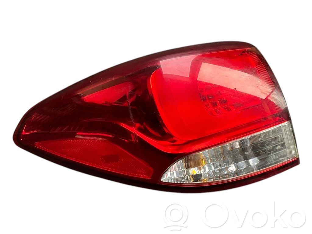 KIA Carens III Takavalot 