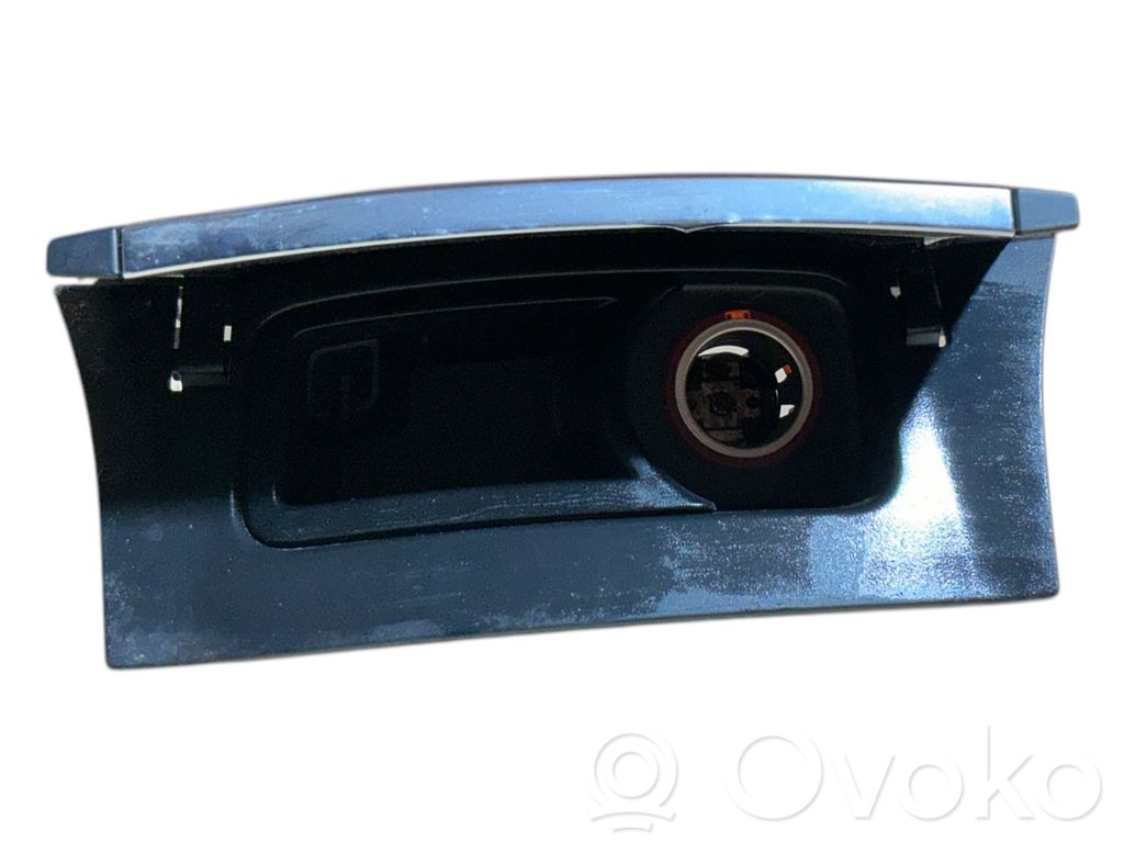Citroen DS5 Aschenbecher vorne 