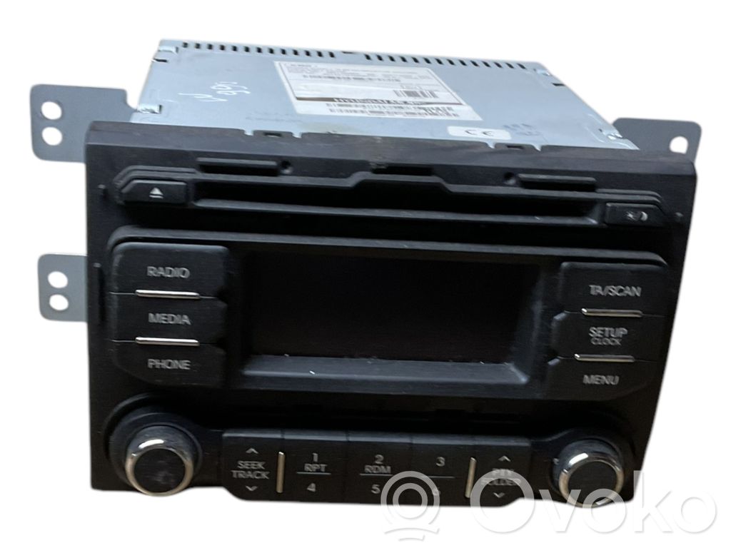 Panel / Radioodtwarzacz CD/DVD/GPS   R75TFBDA000588N,S090725,AM110IHEE,10R035704,1W96154050,961701W750CA