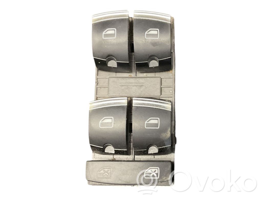 Audi A3 S3 A3 Sportback 8P Electric window control switch 