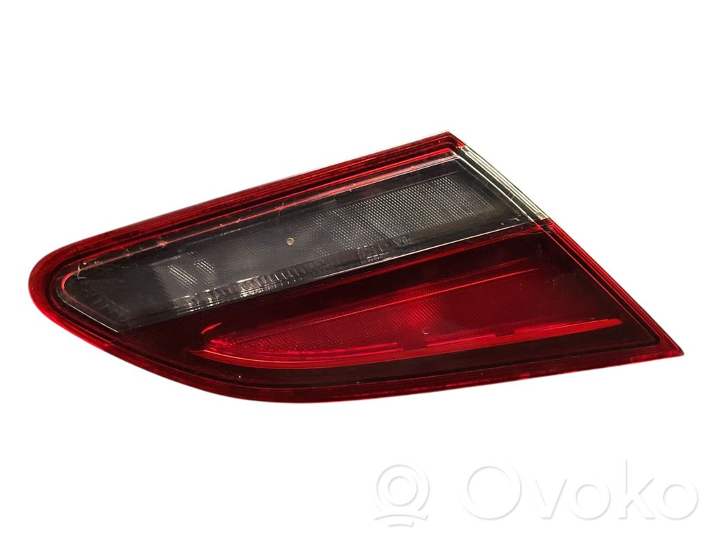 Opel Astra J Lampă spate în capacul portbagajului 