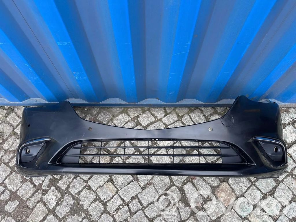 Front bumper   GMN350031