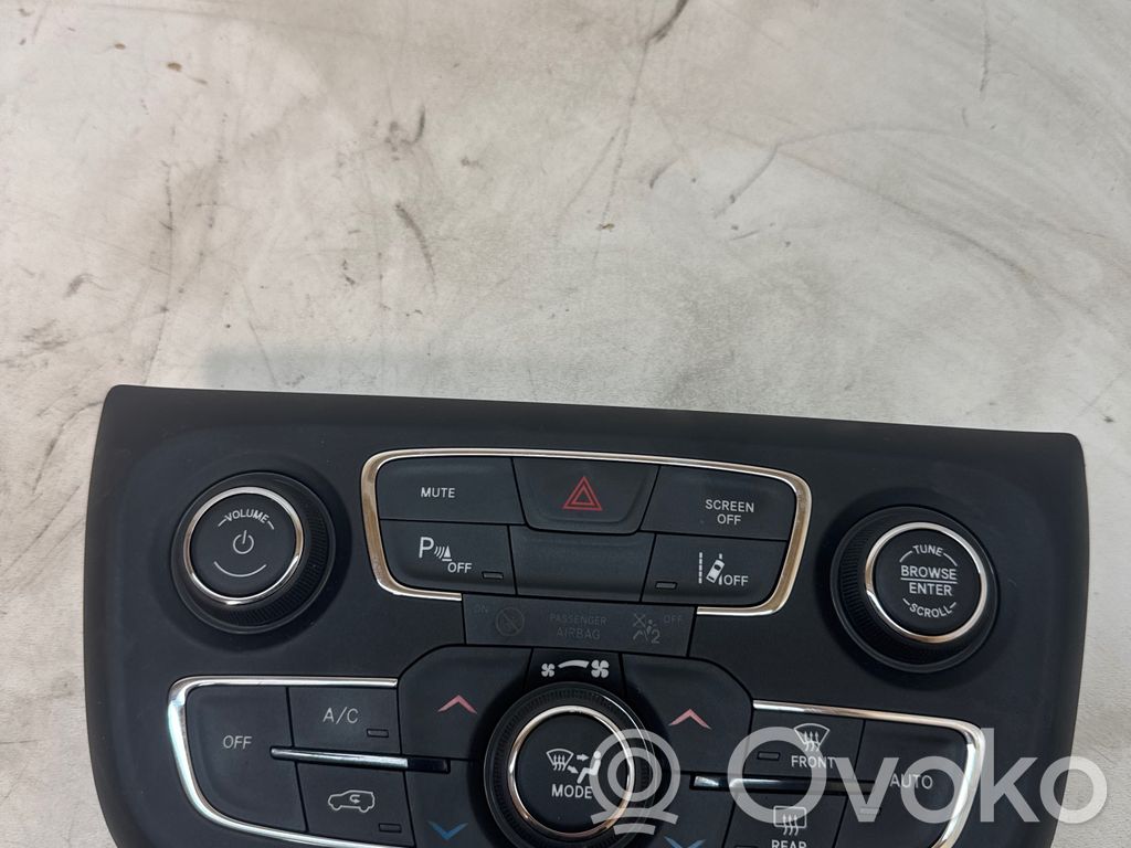 Jeep Compass Climate control unit 