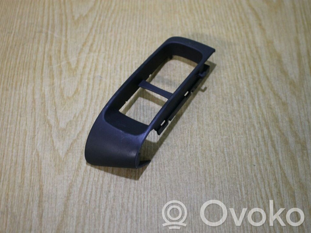 Saab 9-3 Ver2 Support bouton lève vitre porte avant 