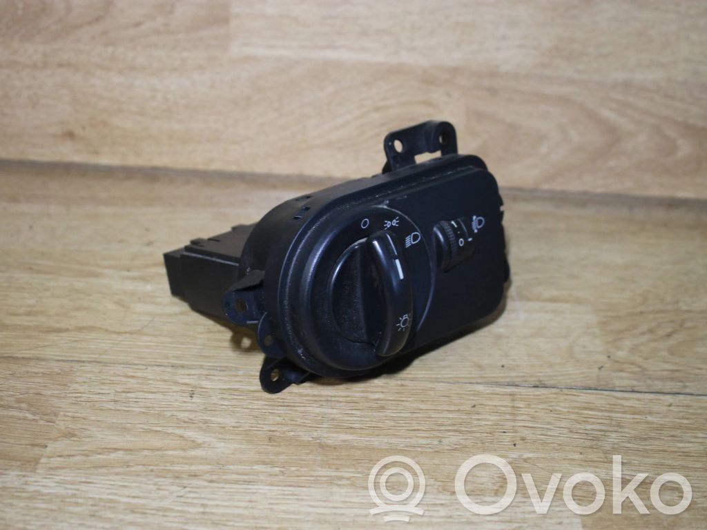 Ford Fiesta Light switch 