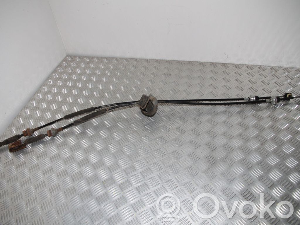 Opel Vivaro Câble de changement de vitesse 
