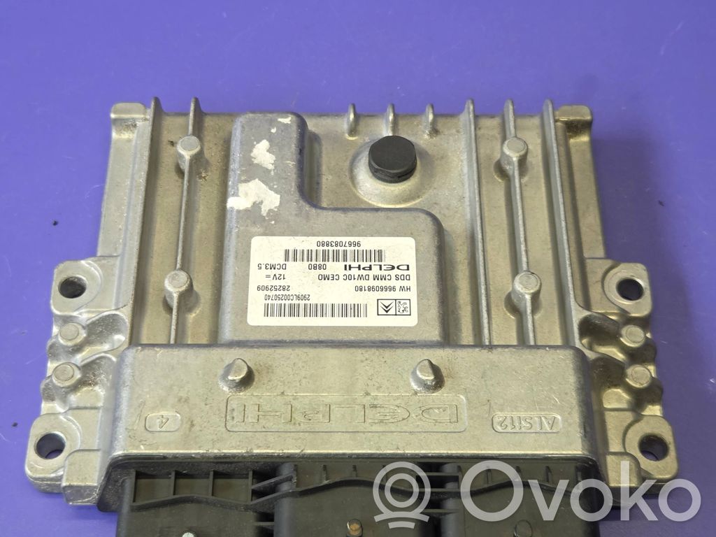 Peugeot 3008 I Engine control unit/module 