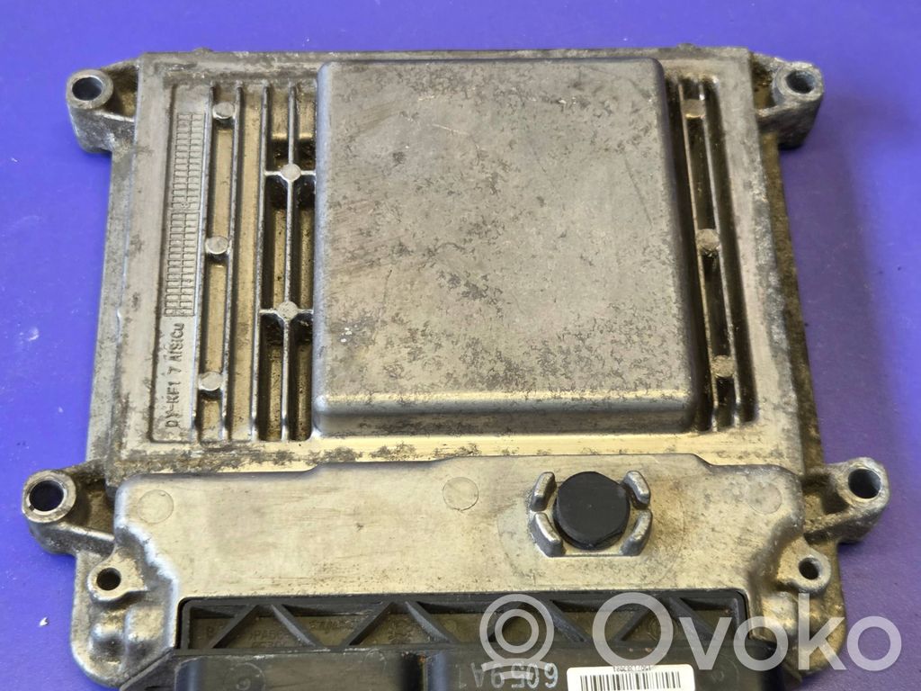 KIA Rio Engine control unit/module 