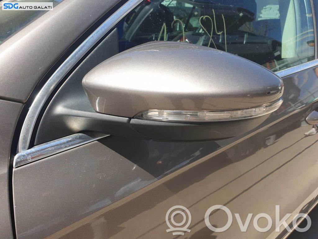 Volkswagen PASSAT B7 Espejo lateral eléctrico de la puerta delantera 