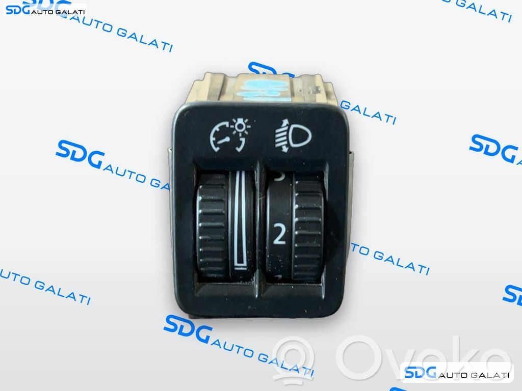 Volkswagen PASSAT B6 Interruptor de control de altura del faro delantero