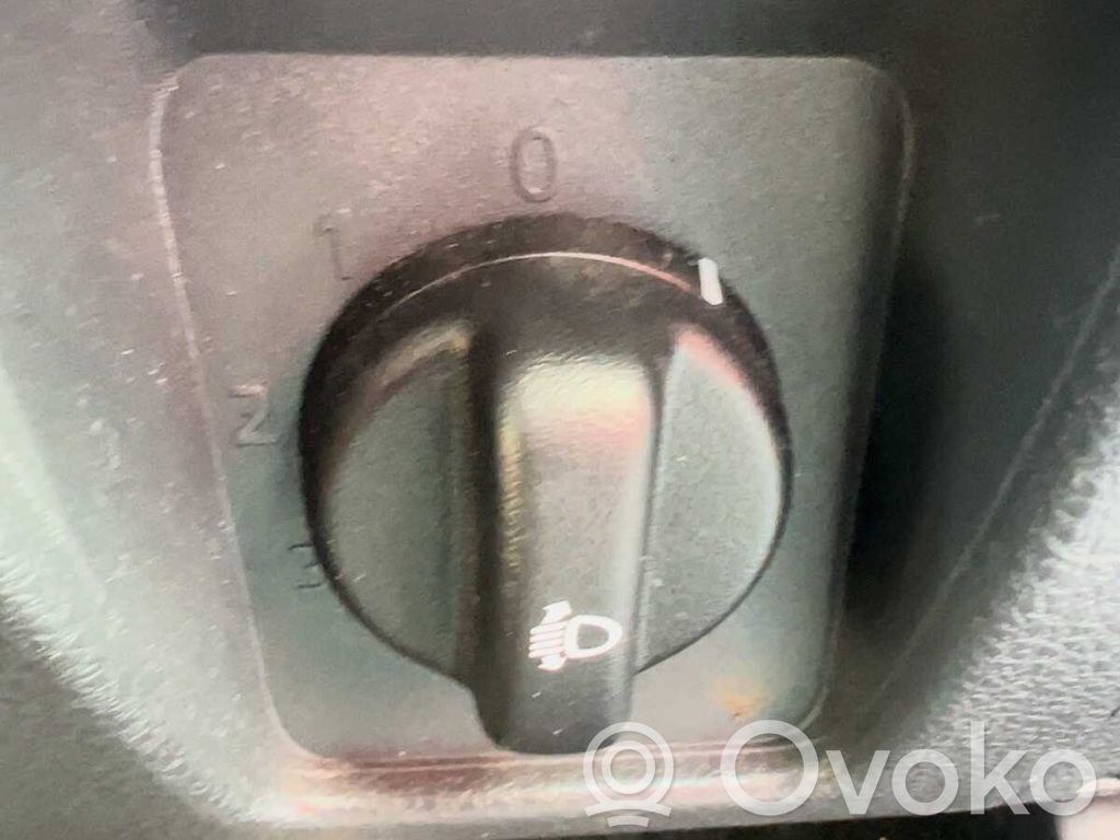 Dacia Duster Lukturu augstuma regulēšanas slēdzis