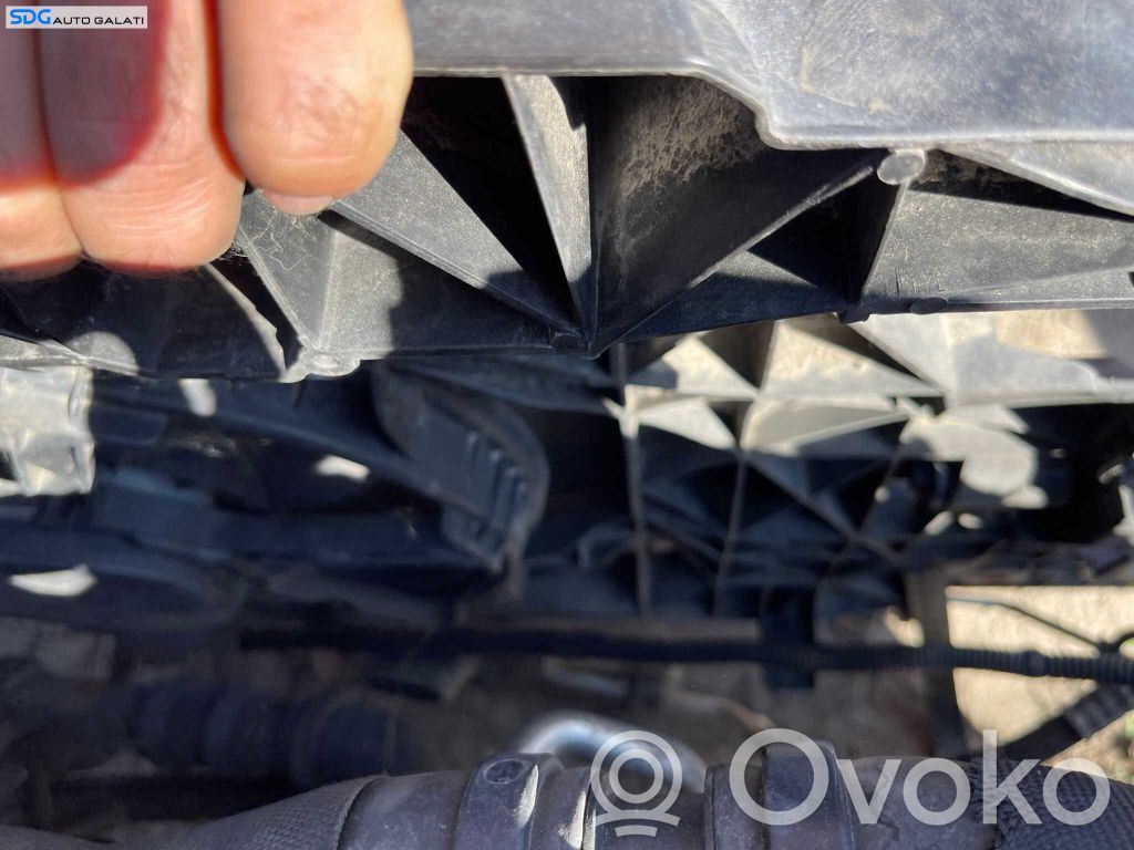 Renault Megane II Ventilator electric răcire radiator 