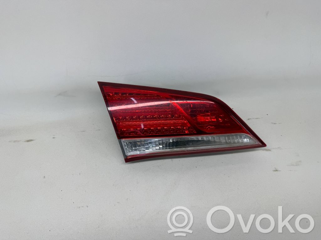 Hyundai i40 Galinis žibintas dangtyje 