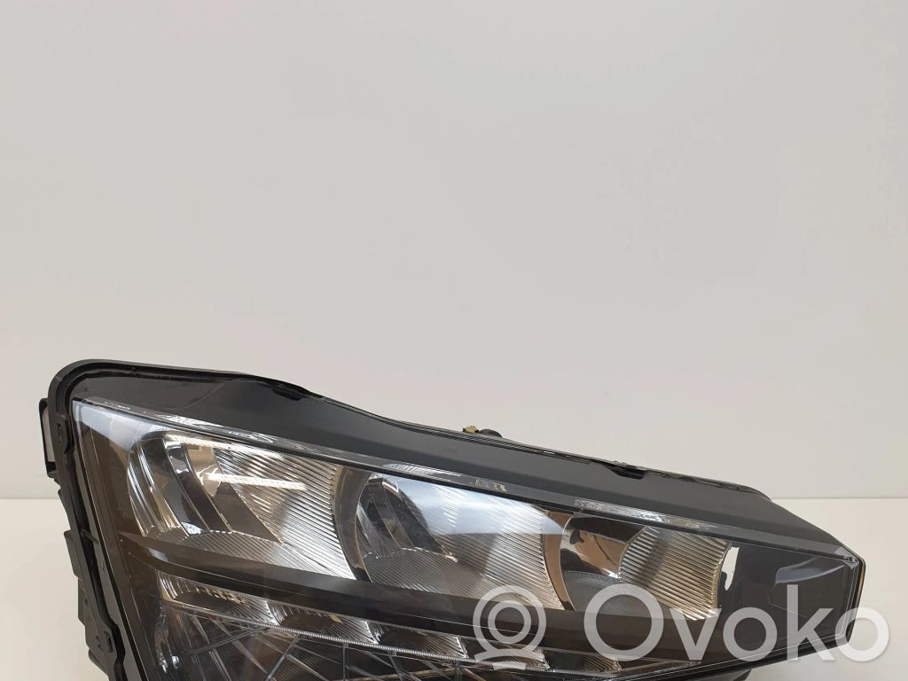 Skoda Scala Headlight/headlamp 