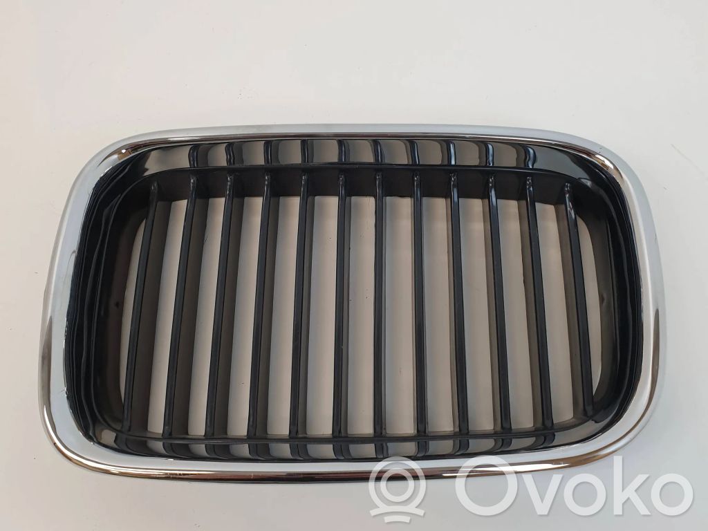BMW 3 E36 Front grill 
