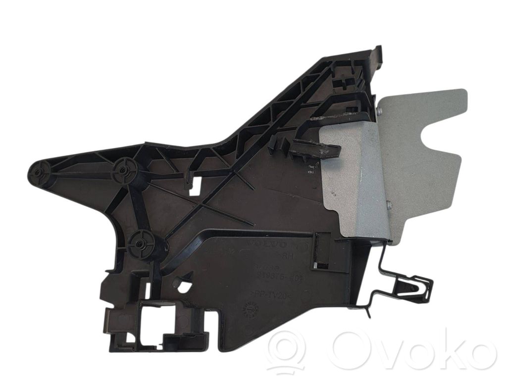 Volvo V70 Rear door exterior handle/bracket 