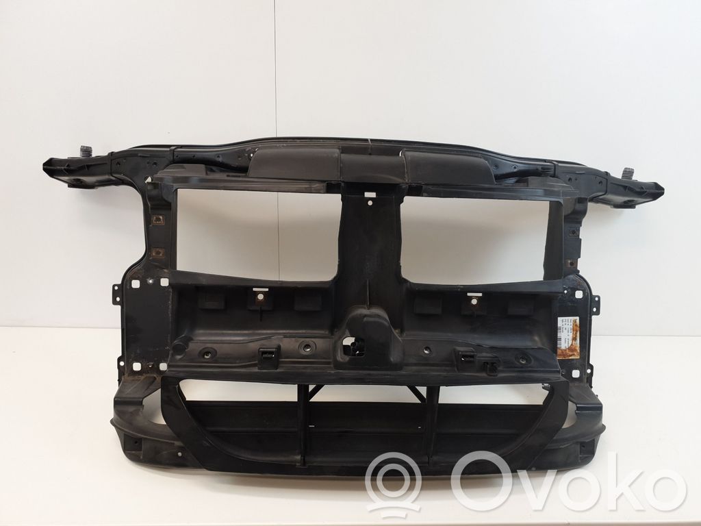 BMW 3 E90 E91 Radiatoru panelis 