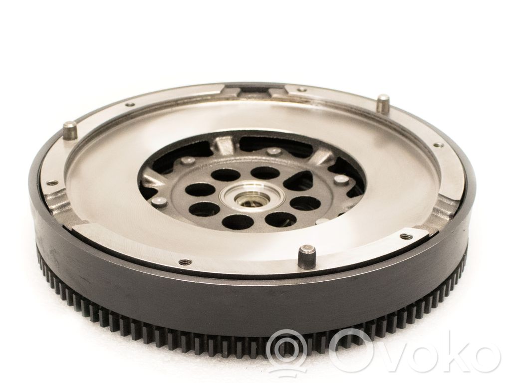 Dual mass flywheel   415040110