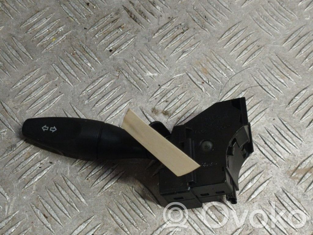 Ford Fiesta Palanca de intermitentes 