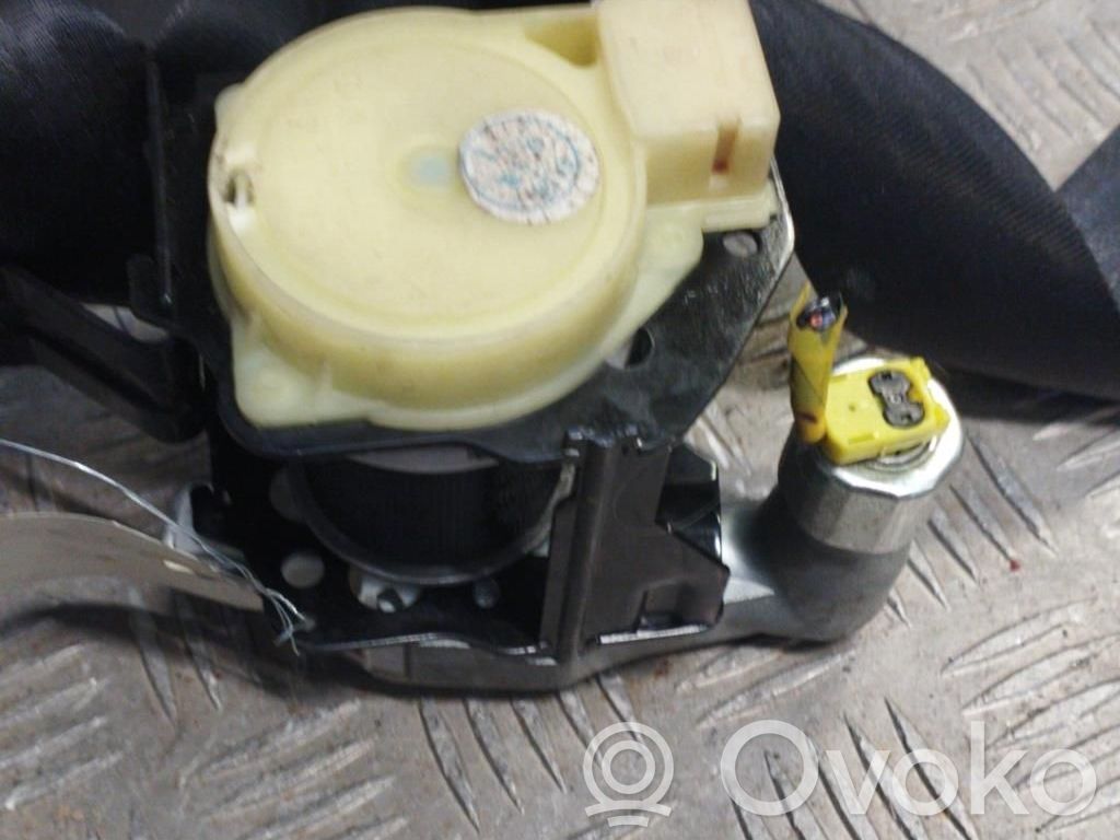 Mazda 3 II Cinturón delantero 