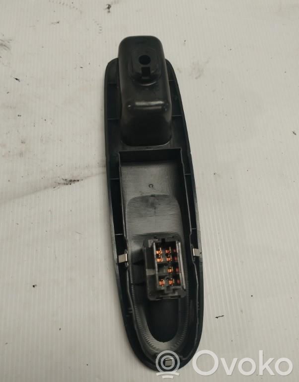 Peugeot 406 Electric window control switch 