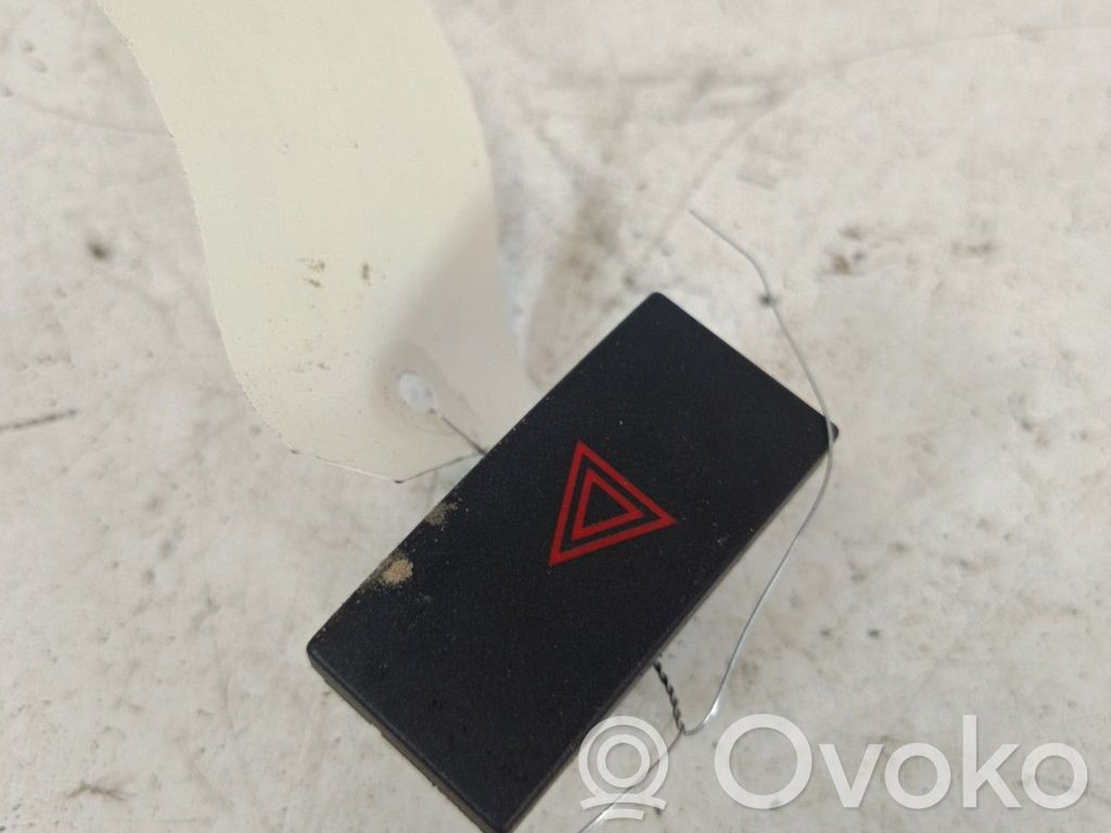 Hazard light switch   1493891
