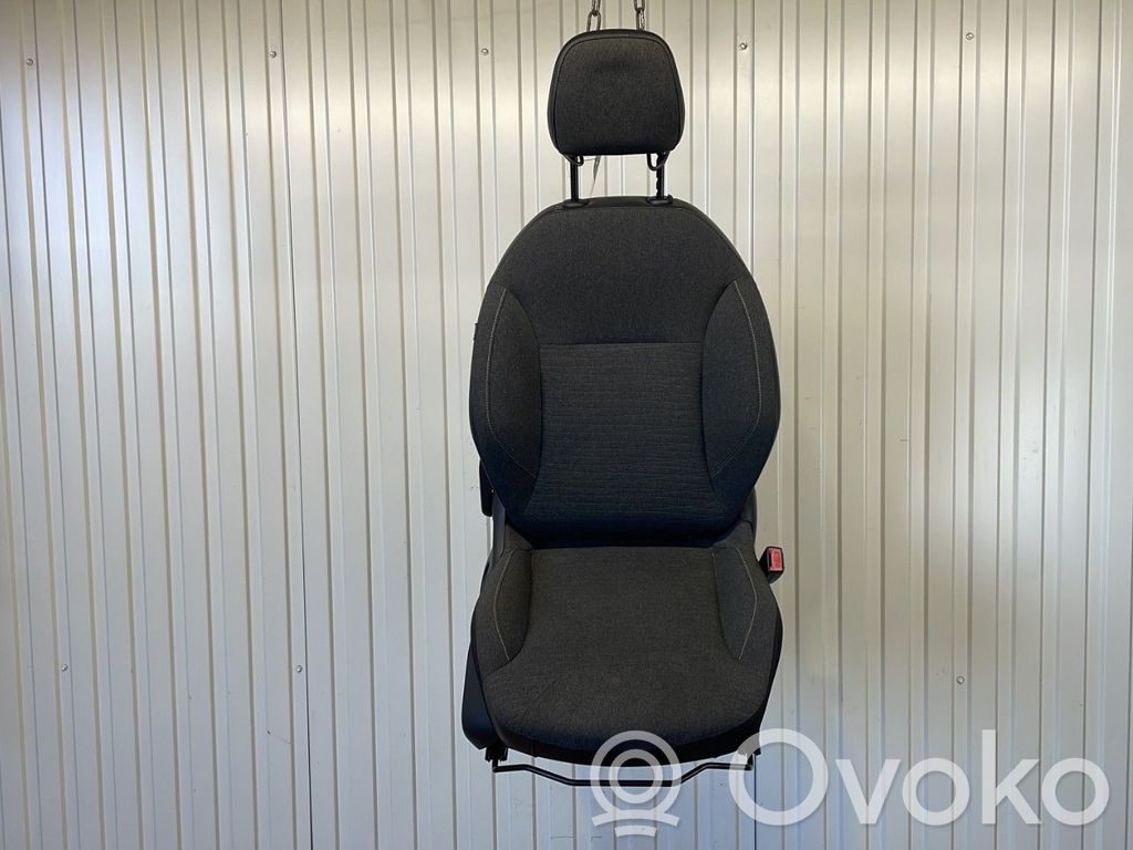 Citroen C3 Etumatkustajan istuin 