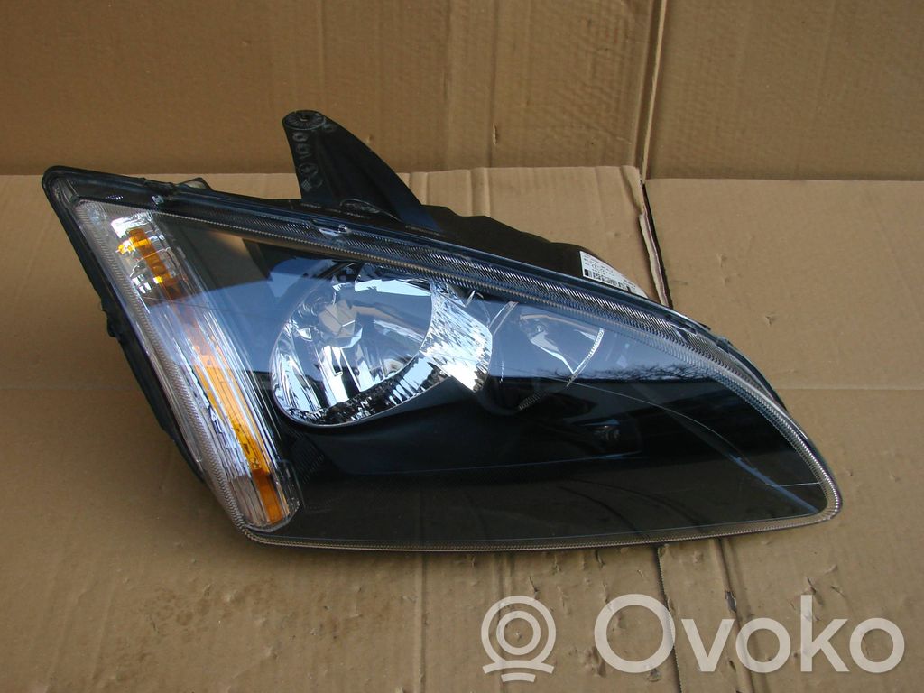 Ford Focus Headlight/headlamp 