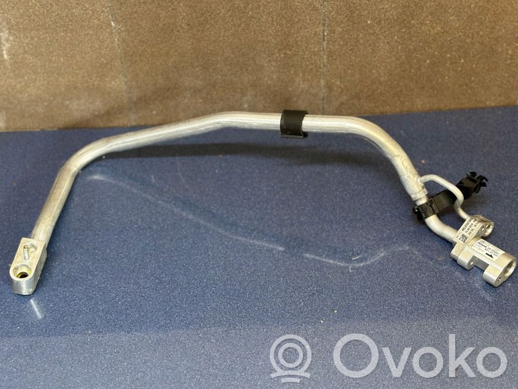 Audi e-tron Ilmastointilaitteen putki (A/C) 
