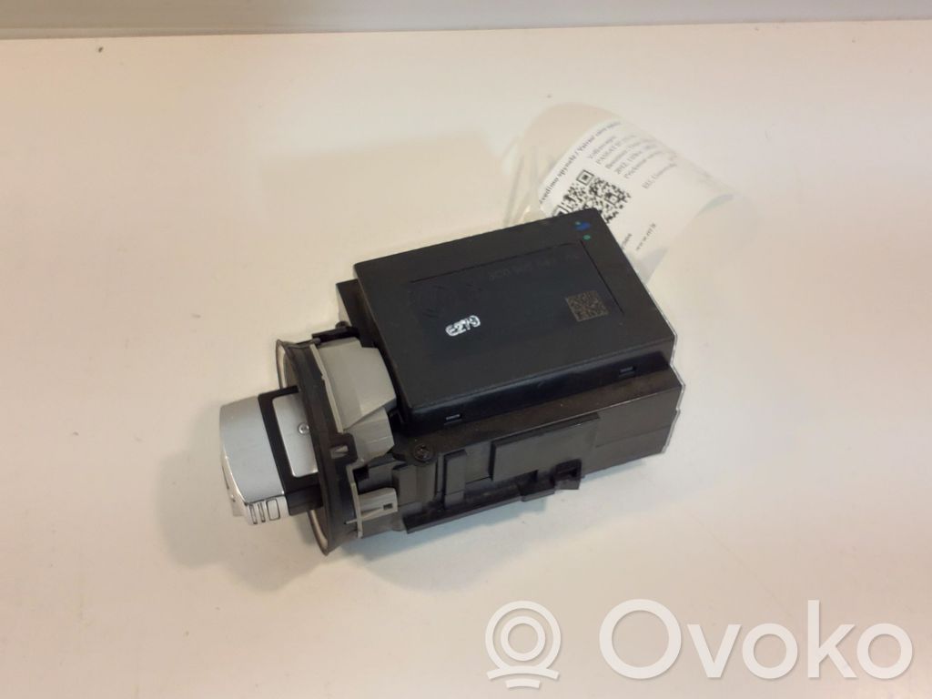 Volkswagen PASSAT B7 Ignition lock 