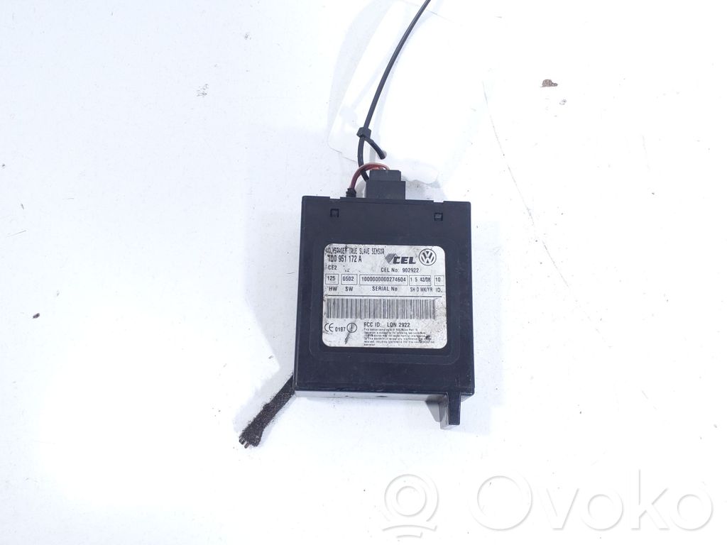 Volkswagen Eos Alarm control unit/module 