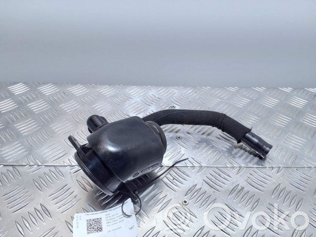 Audi Q7 4L Turbo air intake inlet pipe/hose 