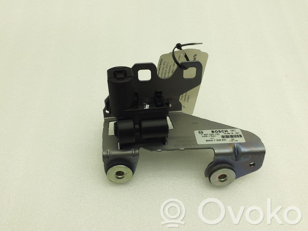 BMW 5 F10 F11 Tailgate lock latch 