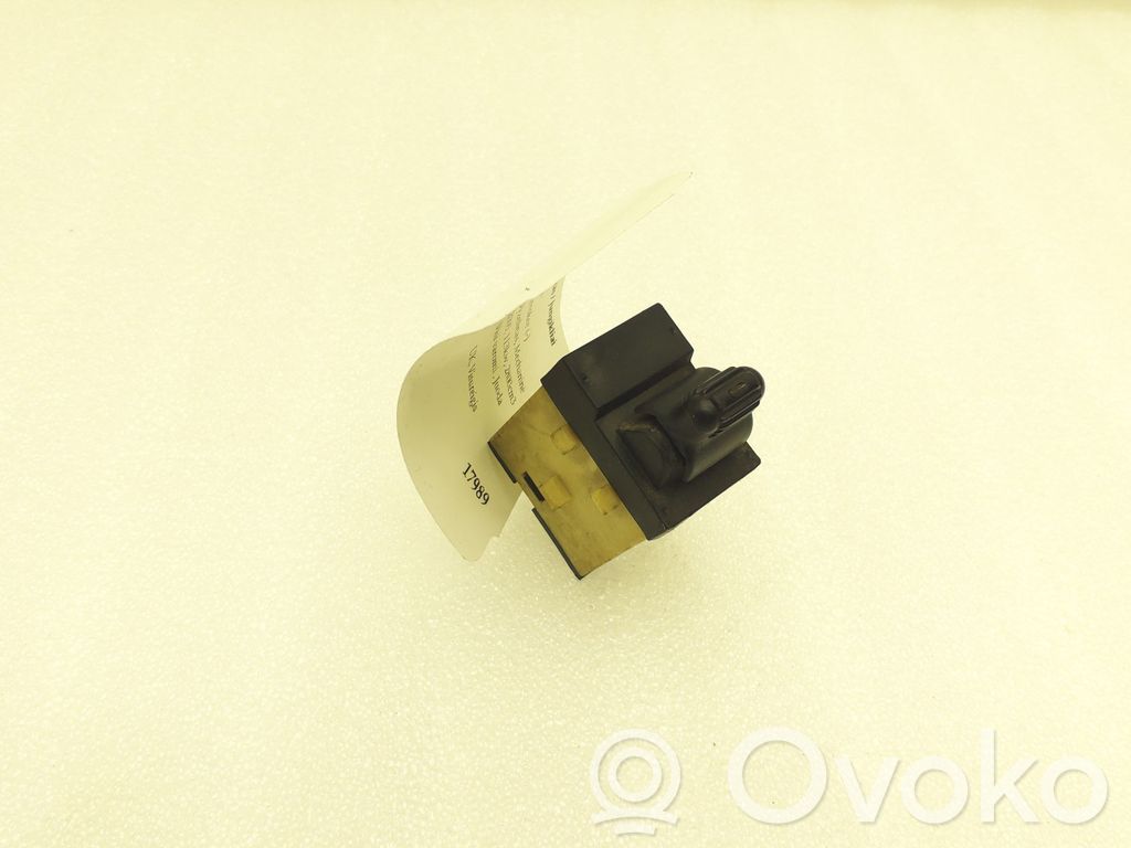 Jeep Cherokee III KJ Electric window control switch 