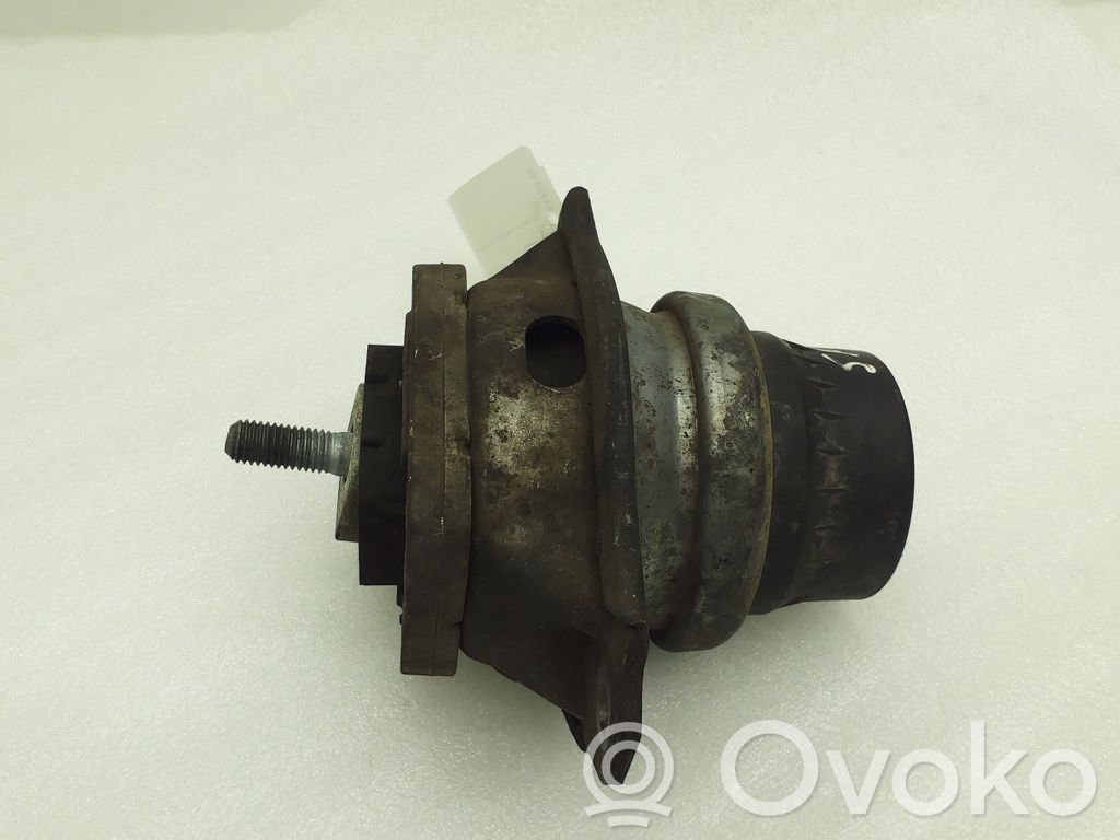 Land Rover Range Rover Sport L320 Engine mount bracket 