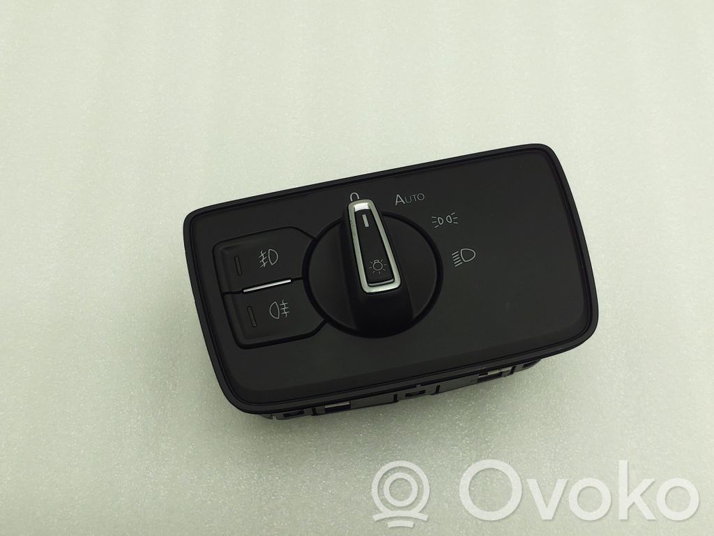Volkswagen PASSAT B8 Light switch 