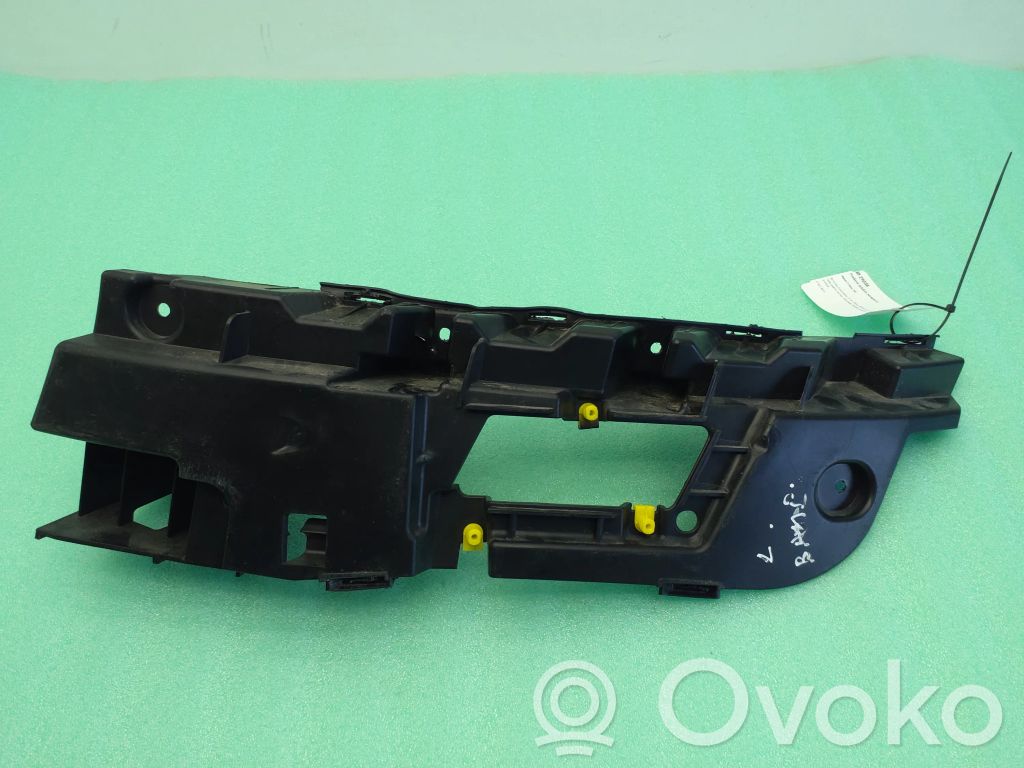 Jaguar F-Pace Front bumper mounting bracket 