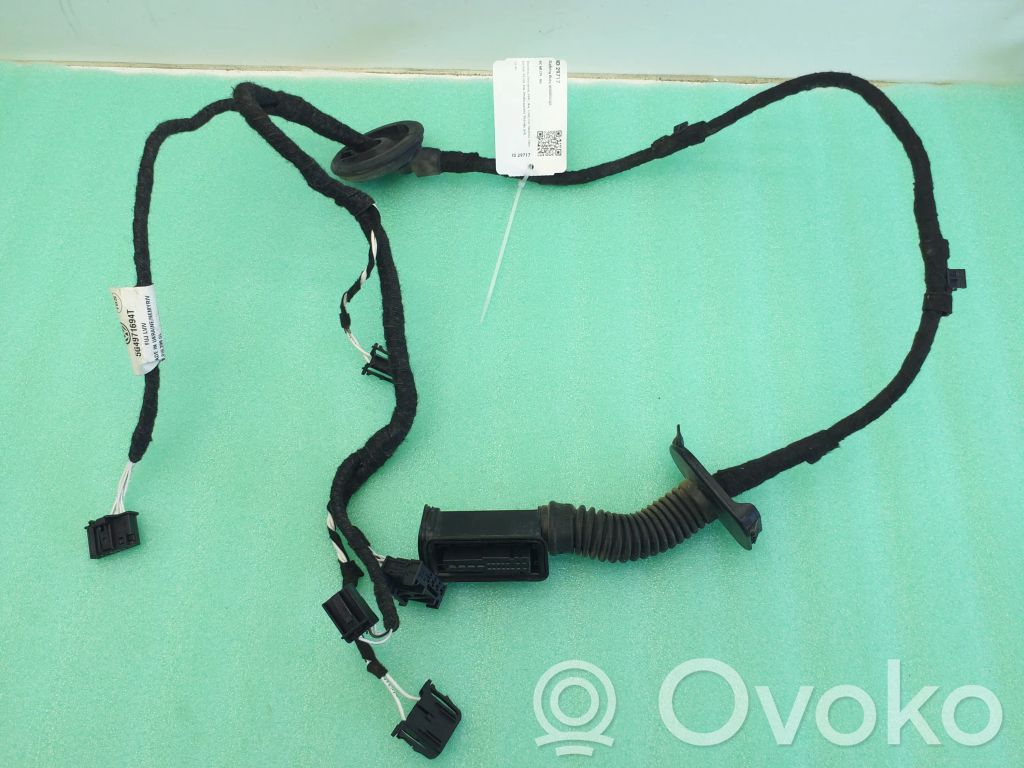Volkswagen Golf VII Aizmugurējo durvju vadu instalācija 