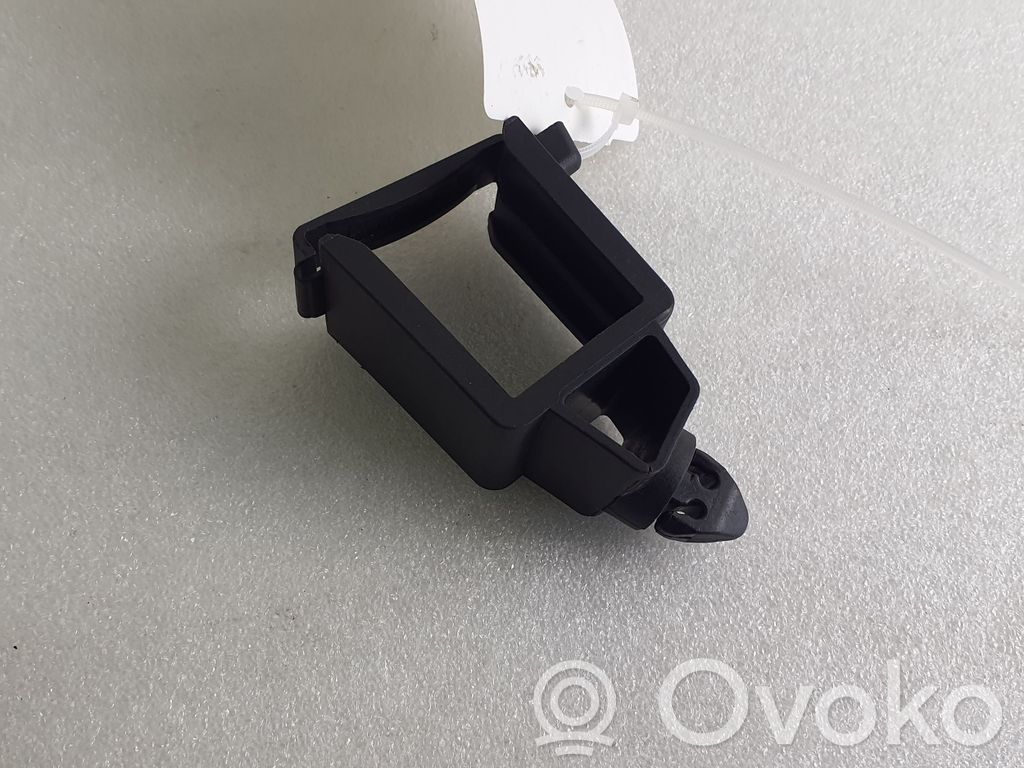BMW 3 E90 E91 Radiator mount bracket 