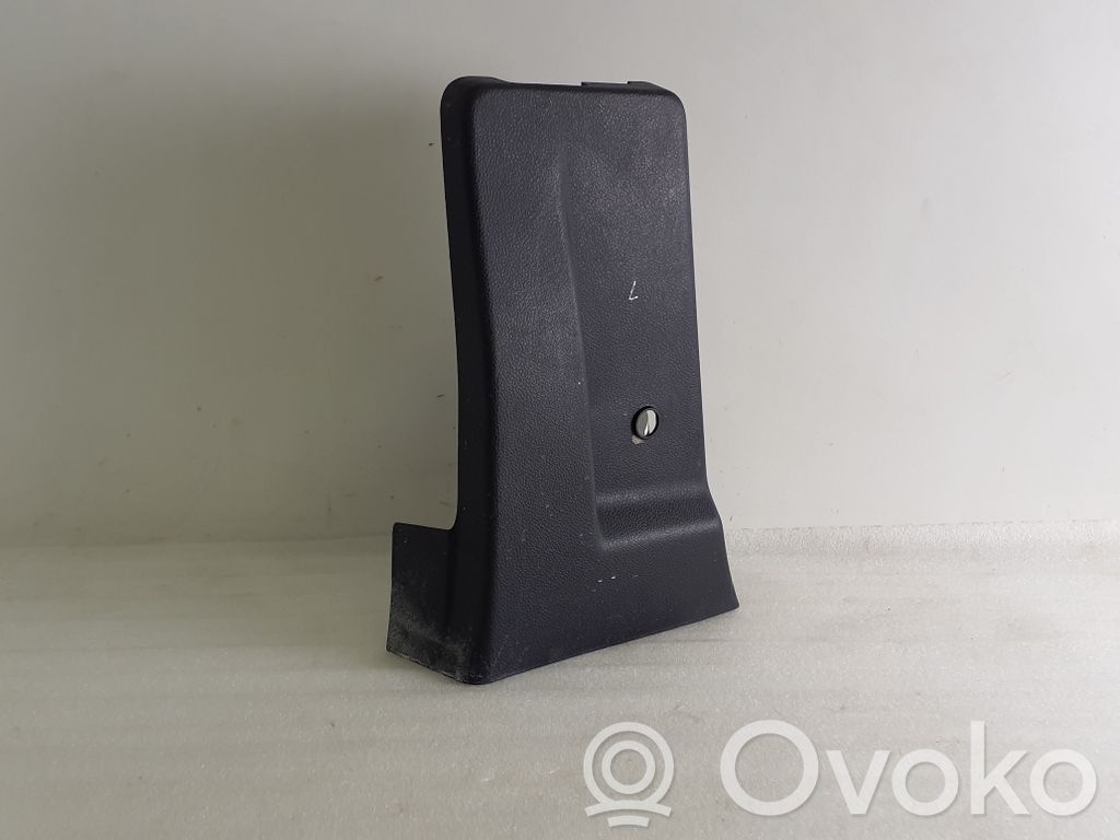 Opel Vivaro (B) pillar trim (bottom) 