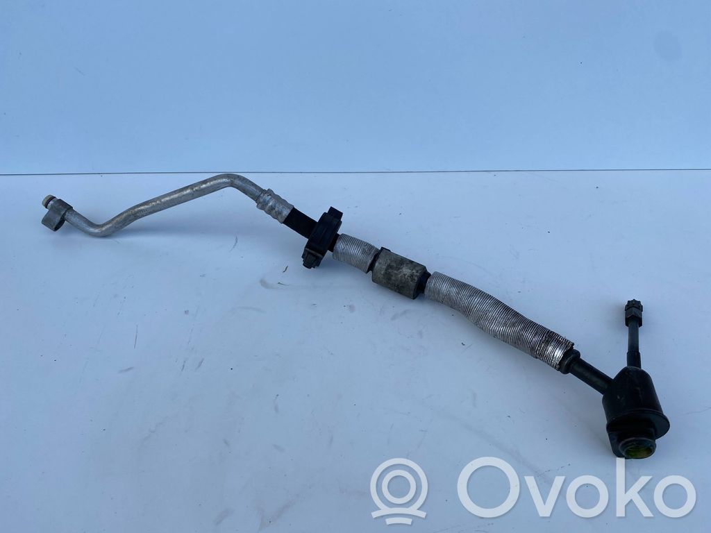 BMW 5 E39 Air conditioning (A/C) pipe/hose 