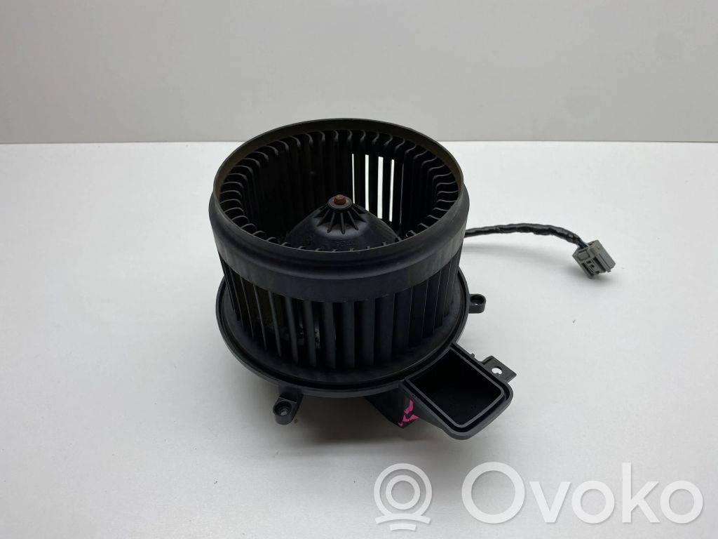 Dodge Charger Mazā radiatora ventilators 