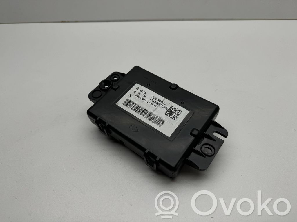 Chrysler Pacifica Air conditioning/heating control unit 