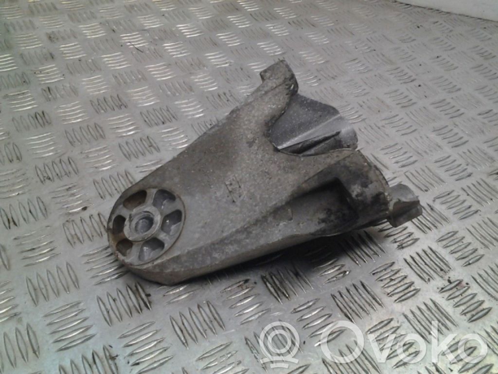 Ford Transit Engine mounting bracket 