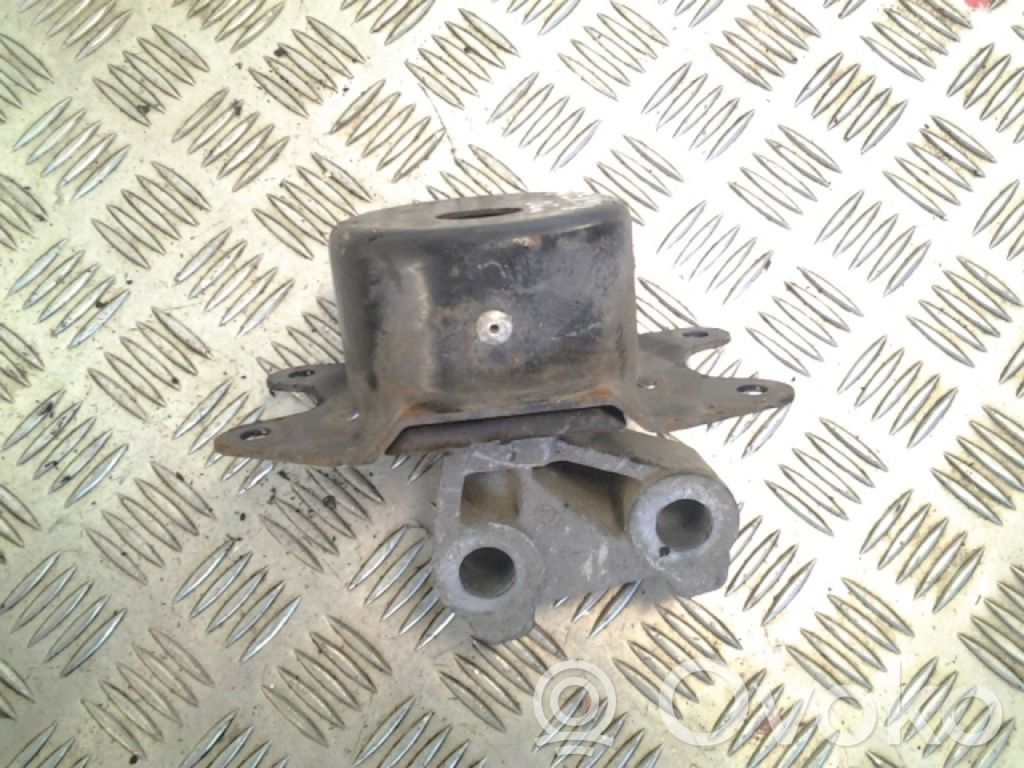 Opel Meriva A Engine mount bracket 