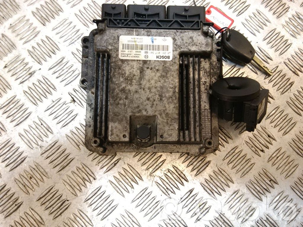 Renault Master III Variklio valdymo blokas 