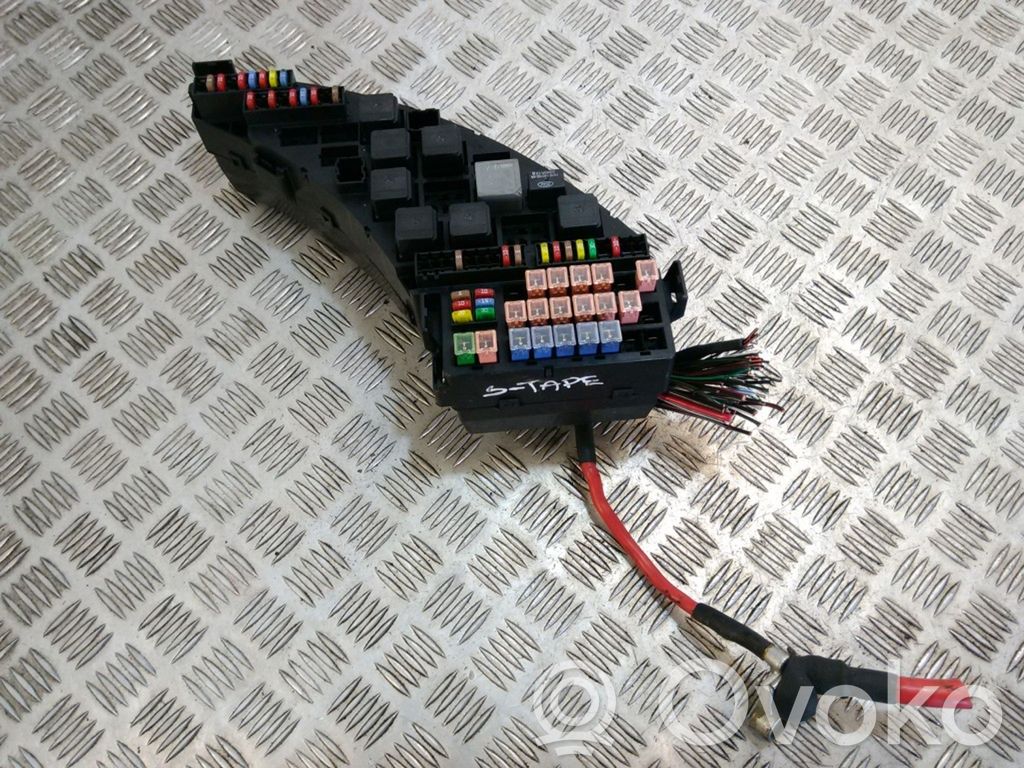 Jaguar S-Type Fuse module 