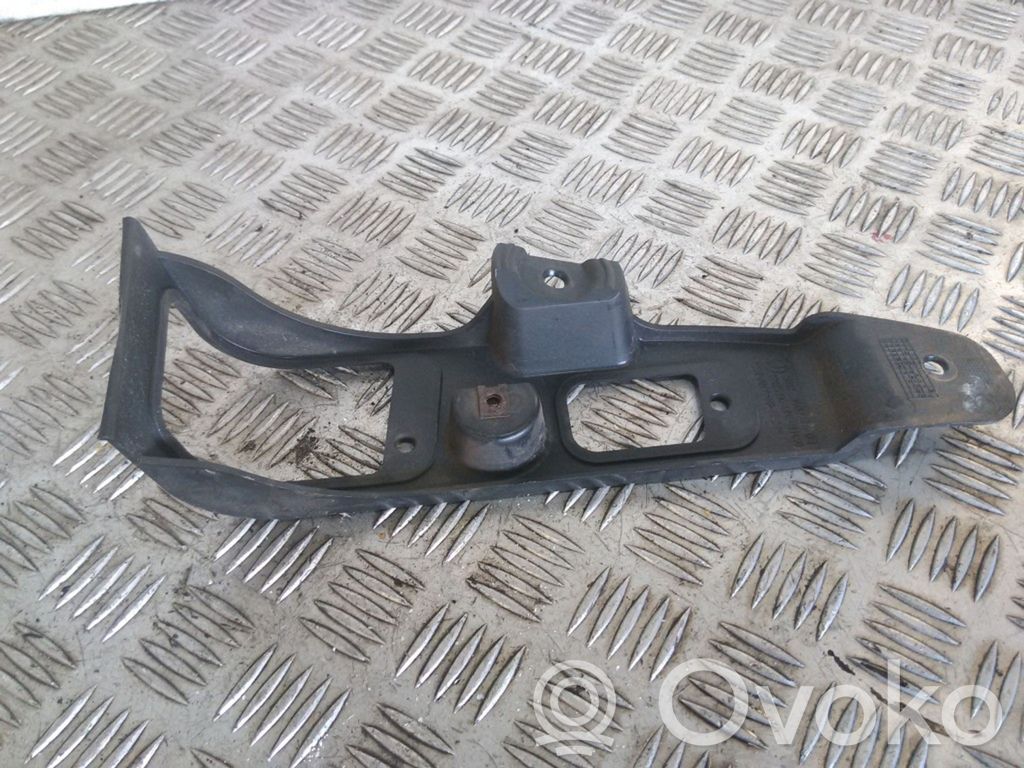 BMW X3 E83 Rear bumper mounting bracket 