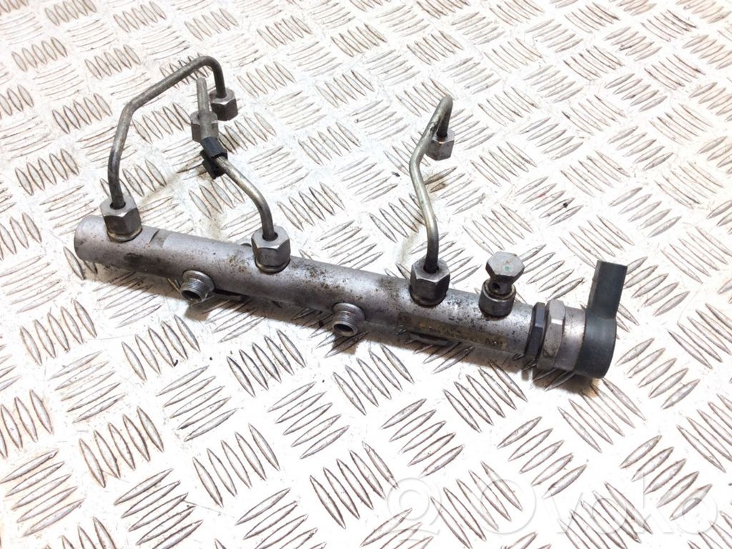 Audi A5 8T 8F Fuel pressure sensor 
